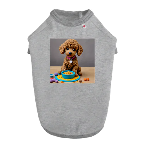 お座りトイプードル Dog T-shirt