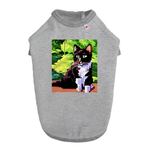 Fresh greenery and cat！ Dog T-shirt