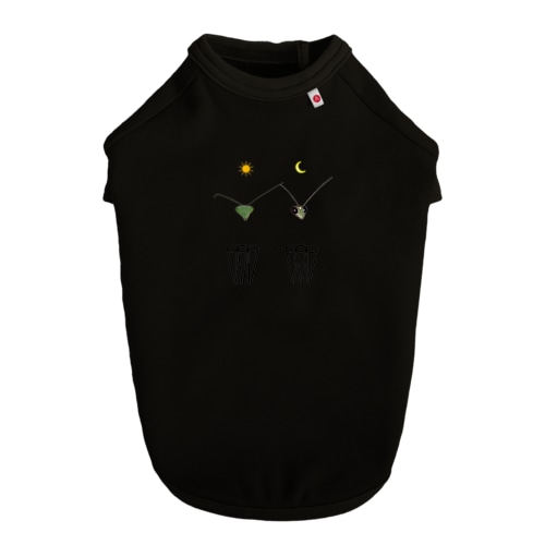 カマキリの昼と夜の複眼（絵文字、背景透過ver） Dog T-shirt