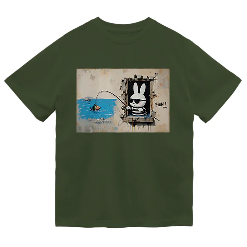 サングラスうさぎ【釣り】 Dry T-Shirt