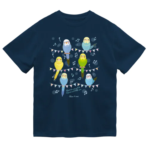 フラッグにとまるセキセイインコ達 ドライTシャツ