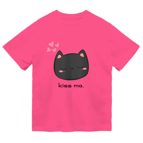 Kiss待ち顔のネコ Dry T-Shirt