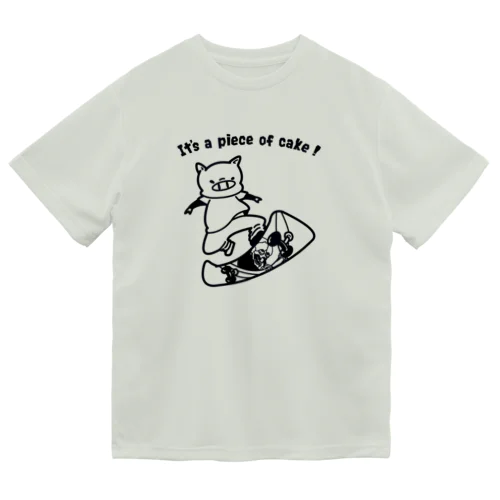 スケートボードをするブタ Dry T-Shirt