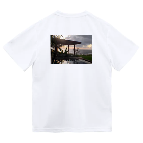 Badung Strait,from poolside ドライTシャツ