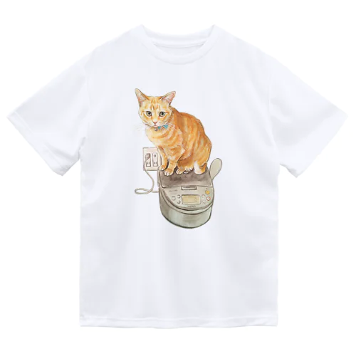 Keep cats warm Dry T-Shirt