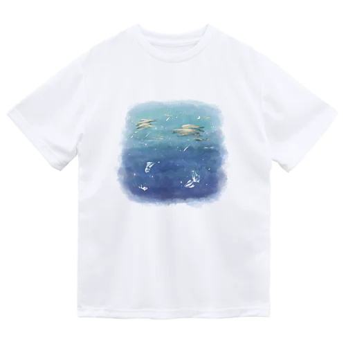 空を泳ぐ ドライTシャツ