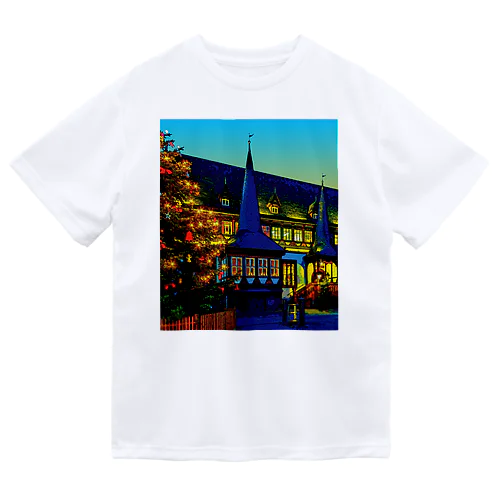 ドイツ 夕暮れのアインベック旧市庁舎 Dry T-Shirt