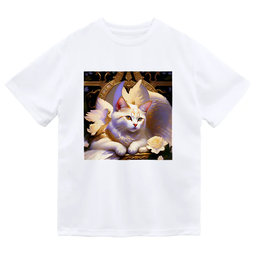 天国の王宮に座る猫 Dry T-Shirt