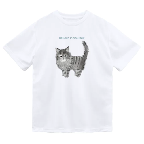 ノルウェージャンフォレストキャットのノエル ドライTシャツ