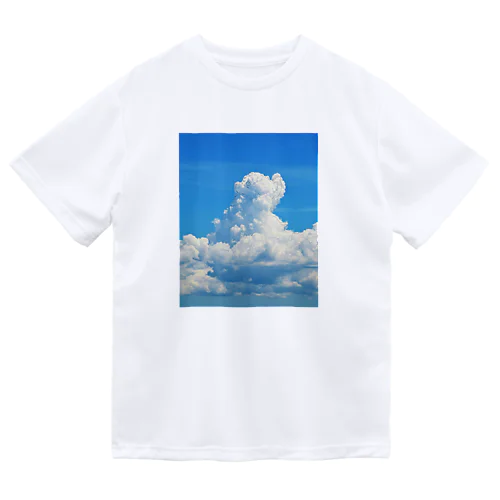 雲のポメラニアン ドライTシャツ