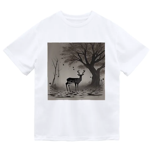 鹿と枯れ葉 Dry T-Shirt