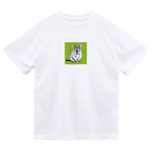 こちらを見つめるチンチラ Dry T-Shirt
