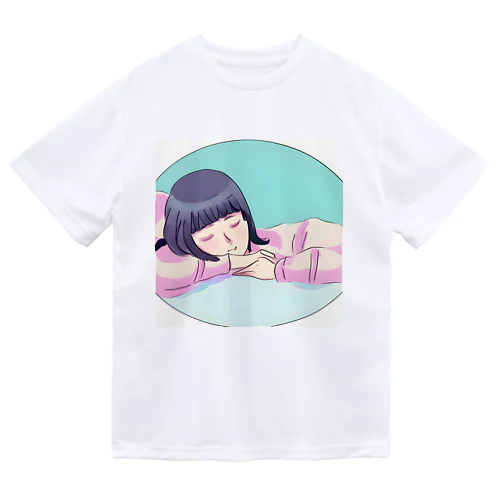 眠っている彼女 ドライTシャツ