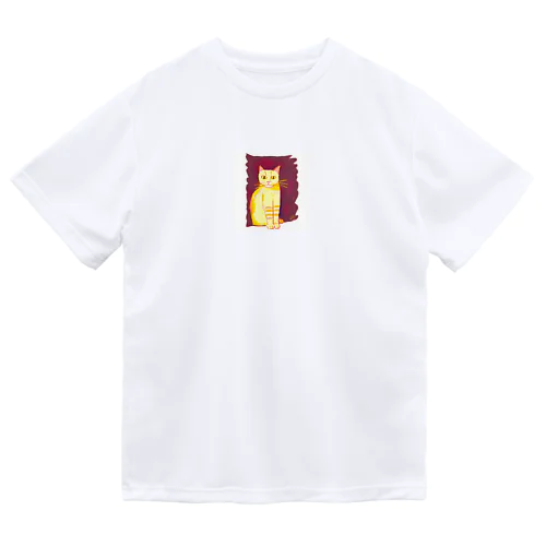 太陽に照らされている猫 Dry T-Shirt