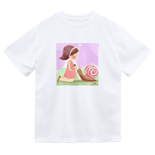 女の子とカタツムリ Dry T-Shirt