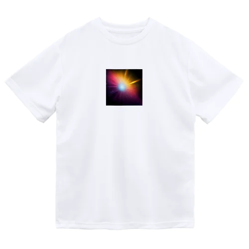 宇宙に漂う青白い光 Dry T-Shirt