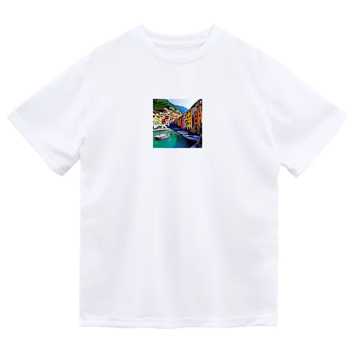 絵画のようなチンクエテッレの風景 Dry T-Shirt