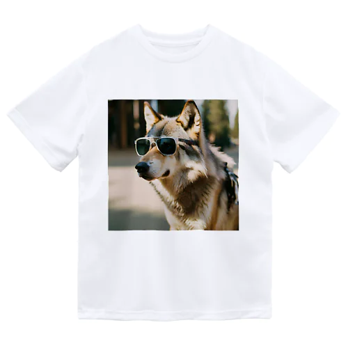 サングラス・オオカミ Dry T-Shirt
