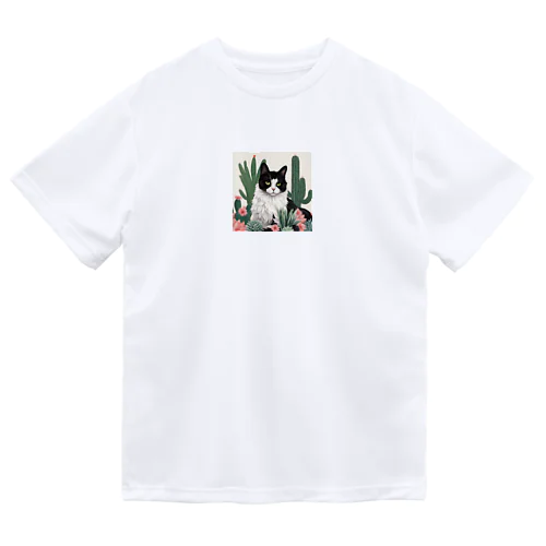 ハチワレ白黒猫とサボテン ドライTシャツ