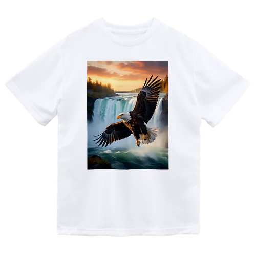 ナイアガラの滝と大鷲 ドライTシャツ