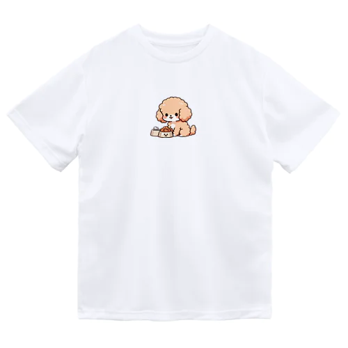 もふもふアプリコット　トイプードル　たべる ドライTシャツ