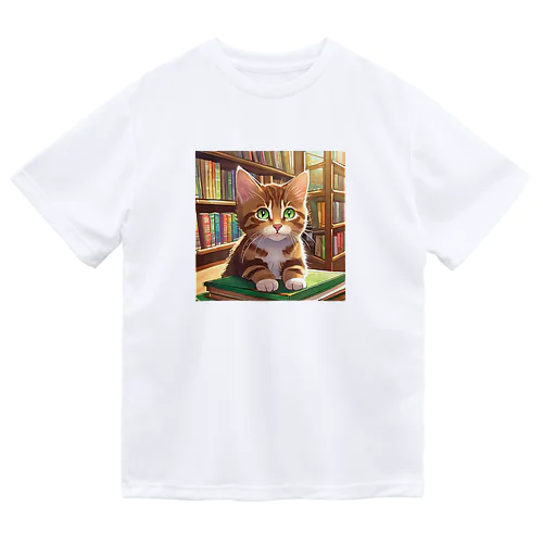 茶猫と図書室 ドライTシャツ