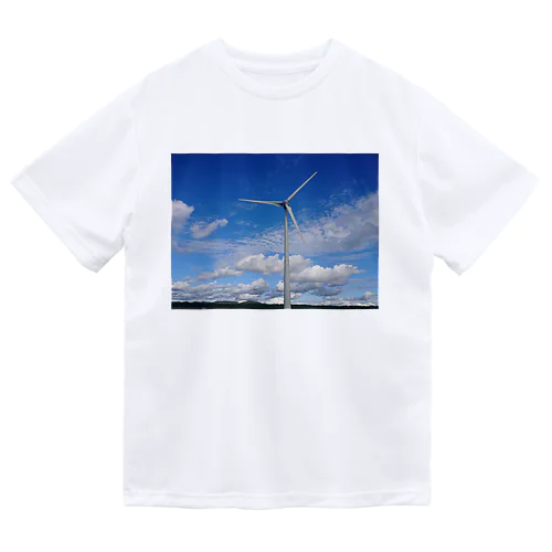 青い空と風車 Dry T-Shirt