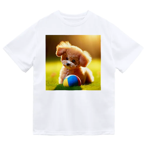 トイプードルのさんちゃん遊び疲れた Dry T-Shirt