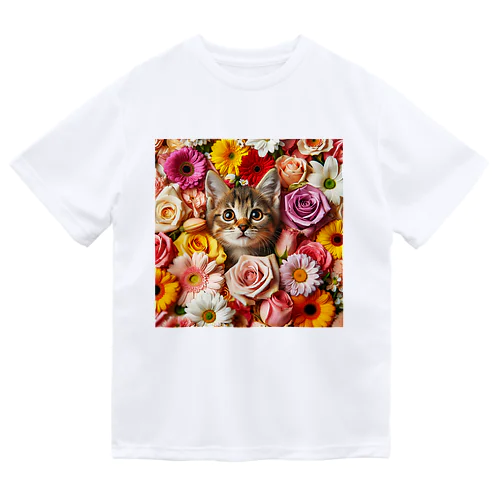 美しい花々と可愛らしい子猫 Dry T-Shirt