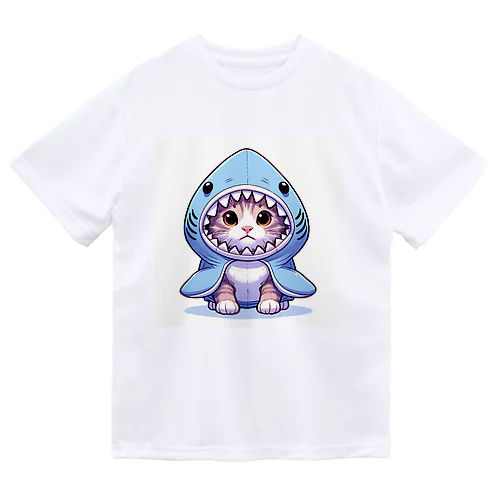 可愛らしい子猫とサメのフード Dry T-Shirt