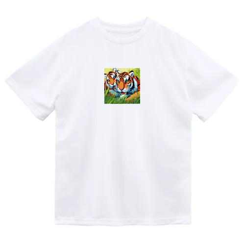 他の虎と遊んでいる虎 Dry T-Shirt