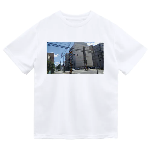 街角のC型踏切 Dry T-Shirt