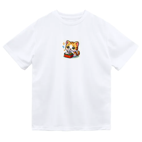 子猫のお弁当タイム Dry T-Shirt