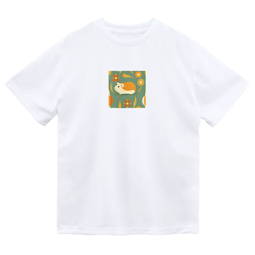 レトロな花とモルモット Dry T-Shirt