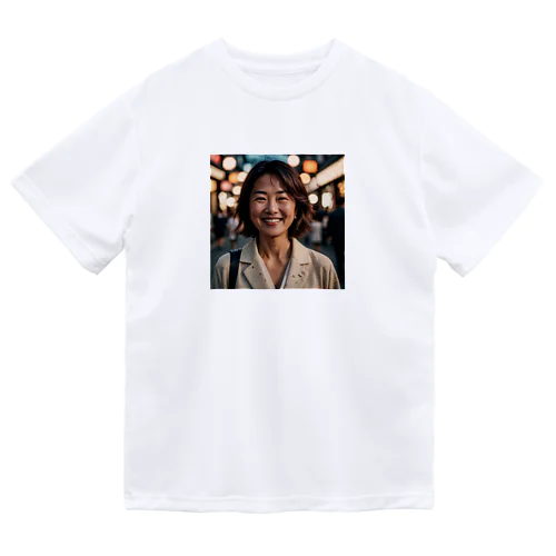 笑顔の熟女 ドライTシャツ