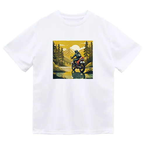 旅するバイカー Dry T-Shirt