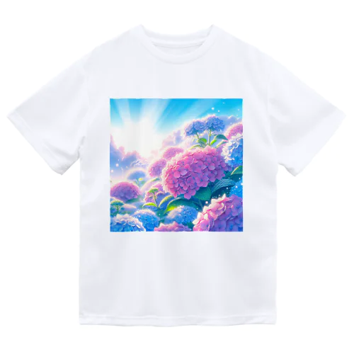 朝日に輝く紫陽花 Dry T-Shirt