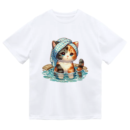 三毛猫さんの入浴 ドライTシャツ