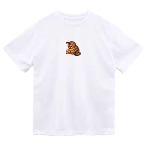 爪を研ぐ猫 Dry T-Shirt