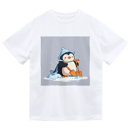 かわいいペンギンとおもちゃのシャベル ドライTシャツ