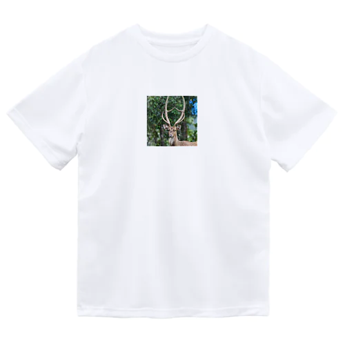 成功を象徴する鹿 ドライTシャツ