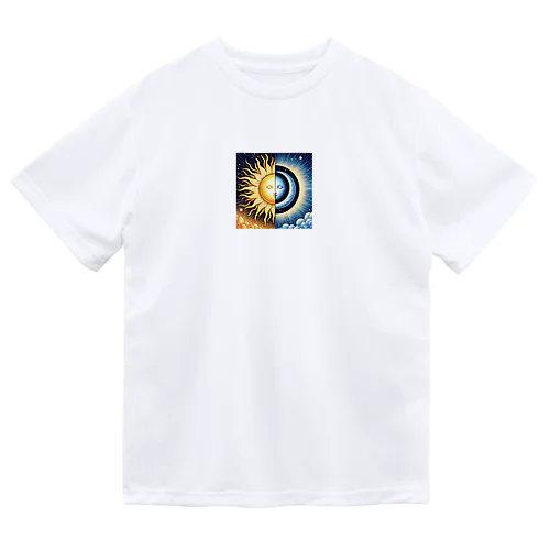 太陽と月 Dry T-Shirt