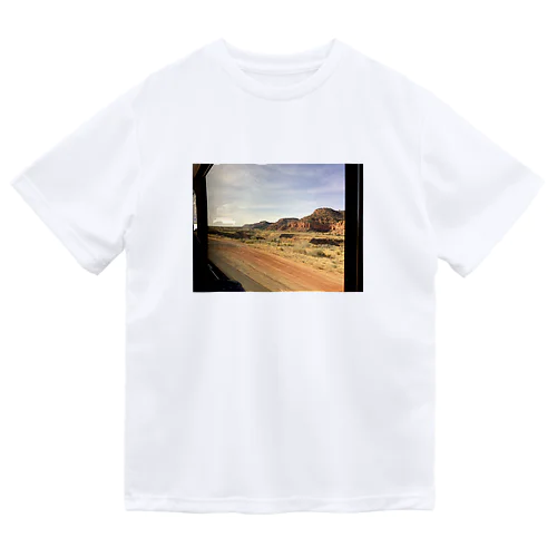 アメリカを旅して Dry T-Shirt