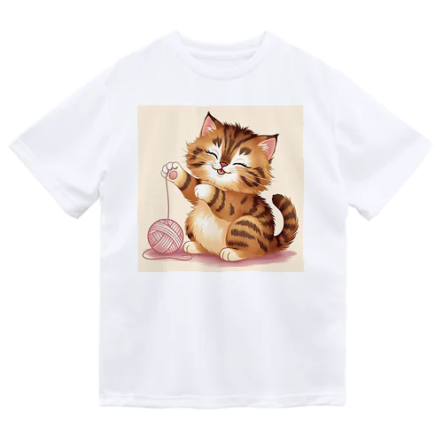 ふわふわにゃんこの癒し Dry T-Shirt