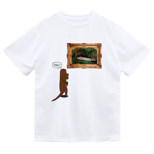 絵画鑑賞するカワウソ Dry T-Shirt