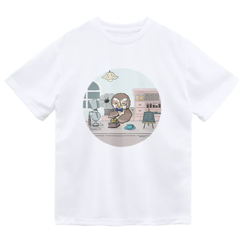 ふくろうさんの、ふくろうカフェ Dry T-Shirt