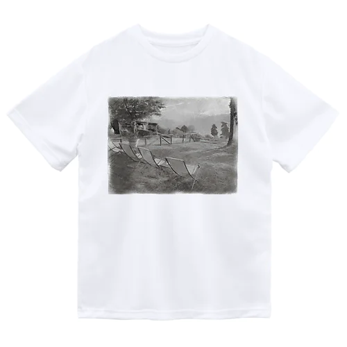 トスカーナの丘 Dry T-Shirt