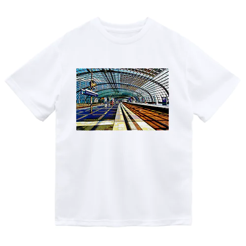 ドイツ ベルリン中央駅のホーム Dry T-Shirt