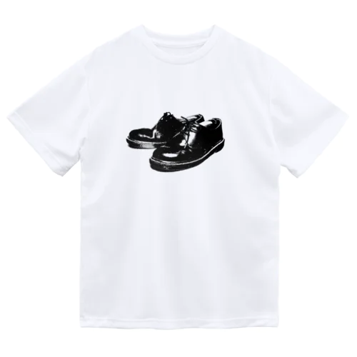 靴を履いて Dry T-Shirt