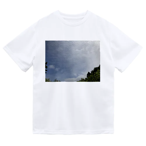 春の空 ドライTシャツ